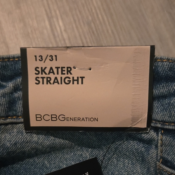 BCBG Womens Classic Denim Straight Jeans - Picture 4 of 4